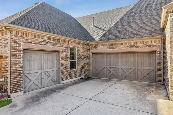 7621 Blackhall, The Colony, TX 75056
