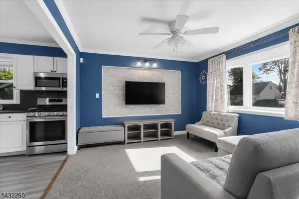 29 Central Ave, Pompton Lakes Boro, NJ 07442