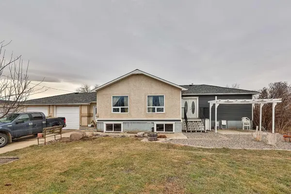 55046 RR 21-1, Raymond, AB T0K 2S0