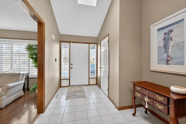 15 Gabriele CT, Hamilton, ON L8G 5C4