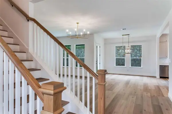 622 Sterling Drive, Benbrook, TX 76126