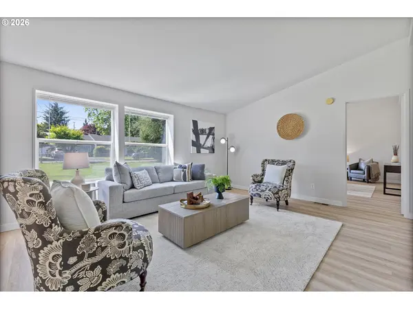 3231 NE HOLLAND CT, Portland, OR 97211
