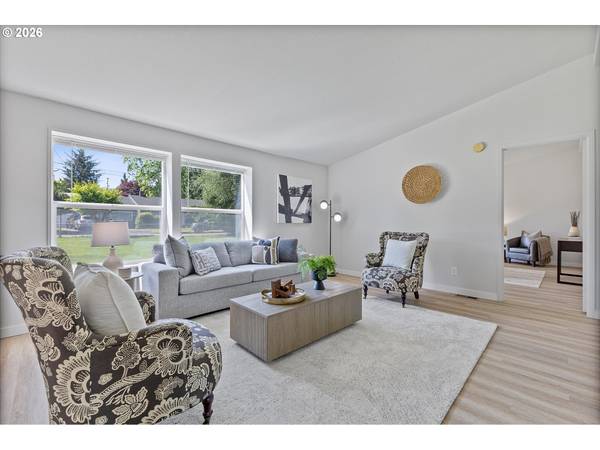 3231 NE HOLLAND CT, Portland, OR 97211