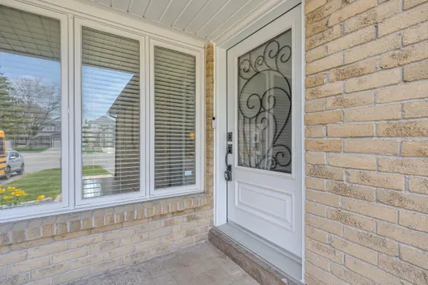 23 Shallice CT, Toronto E11, ON M1B 4W7