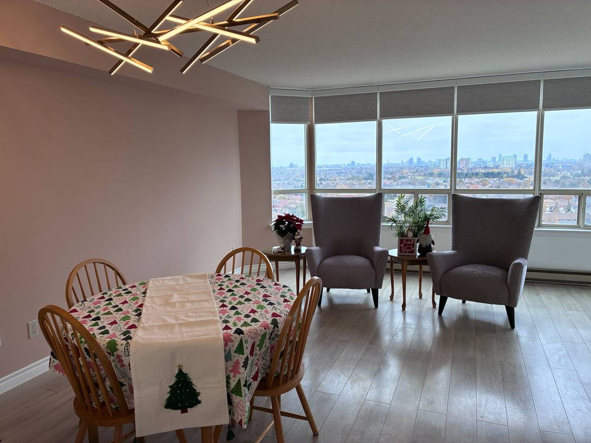 150 Alton Towers CIR #1513, Toronto E07, ON M1V 4X7