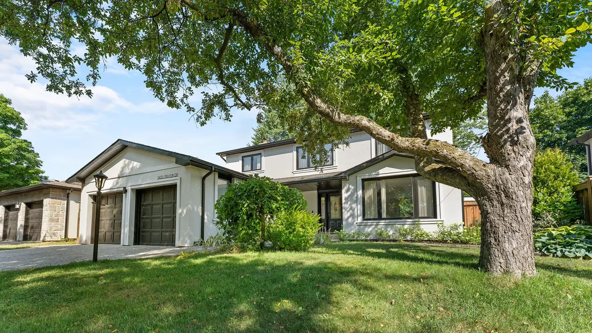 2433 Trevor DR, Oakville, ON L6L 5C4