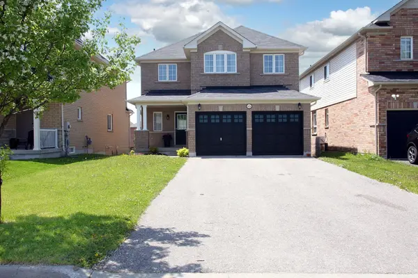 1626 Quail Run DR, Oshawa, ON L1K 0L9