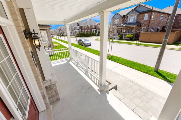 99 Cornwall DR, Markham, ON L6B 0Y5