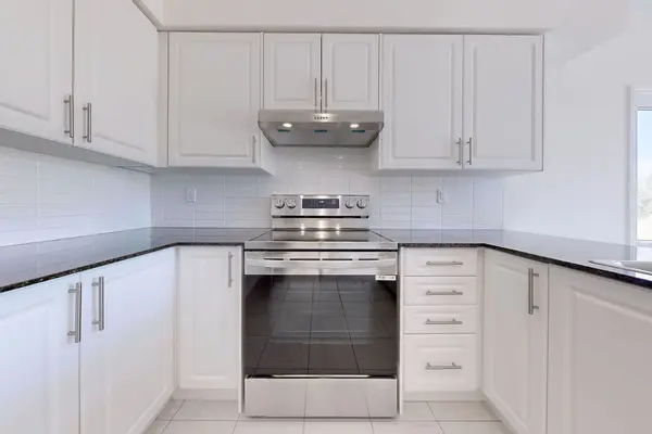 140 Hawkins ST, Georgina, ON L0E 1R0