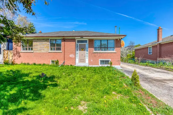 451 Sandmere PL, Oakville, ON L6L 4G5