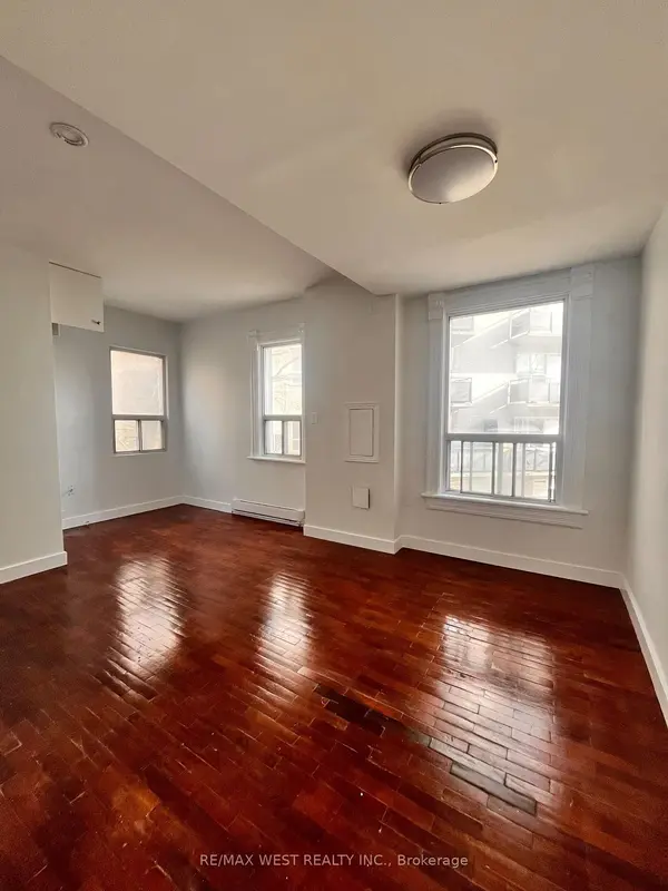 96 Springhurst AVE #3, Toronto W01, ON M6K 1C1