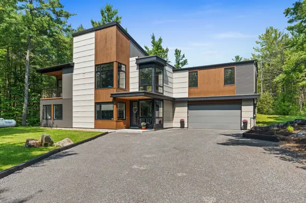 108 EDITH MARGARET PL, Carp - Huntley Ward, ON K2W 1A8