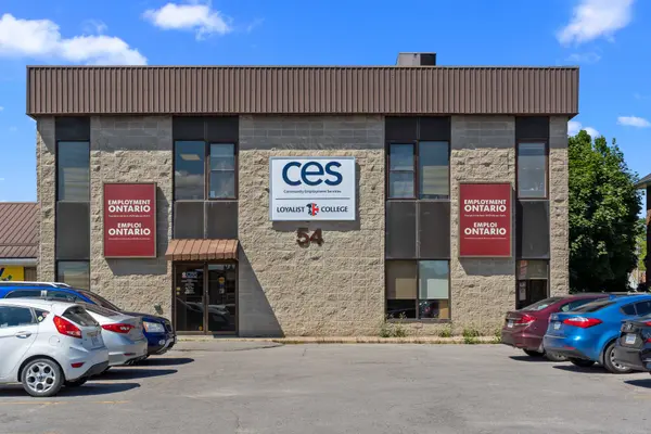 54 Dundas ST E #2, Belleville, ON K8N 1B8