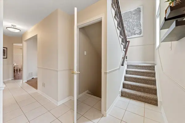 284 DELANCEY BLVD, Hamilton, ON L9B 1Y9