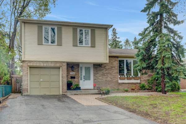 2766 Harwood AVE, Britannia Heights - Queensway Terrace N And Area, ON K2B 8H7