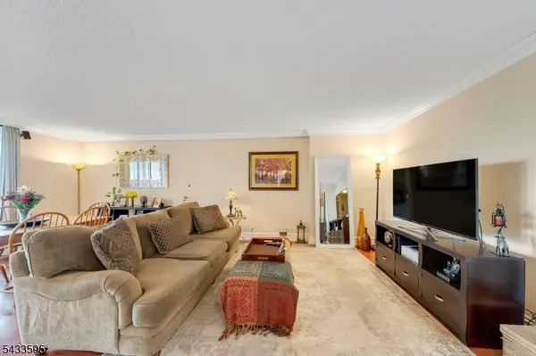 300 Winston Dr-C0214 #214, Cliffside Park Boro, NJ 07010