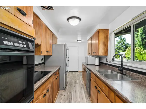 1655 NORKENZIE RD, Eugene, OR 97401