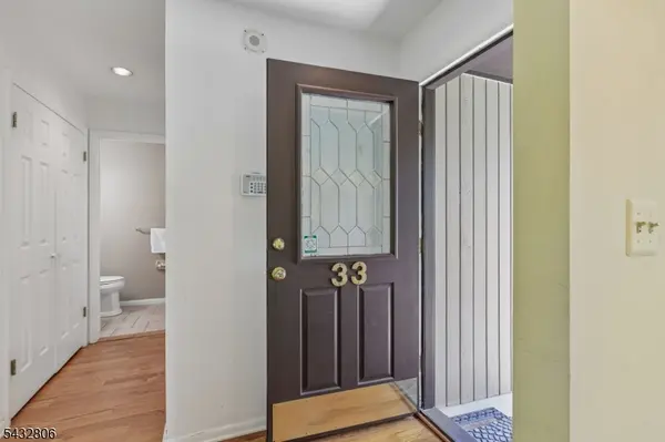 33 Cedarwood Ter., Woodland Park, NJ 07424