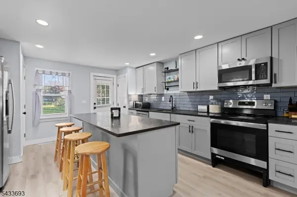 22 Decatur St #22, Knowlton Twp., NJ 07832