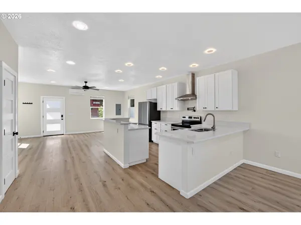 211 ETHEL ST, Oregon City, OR 97045