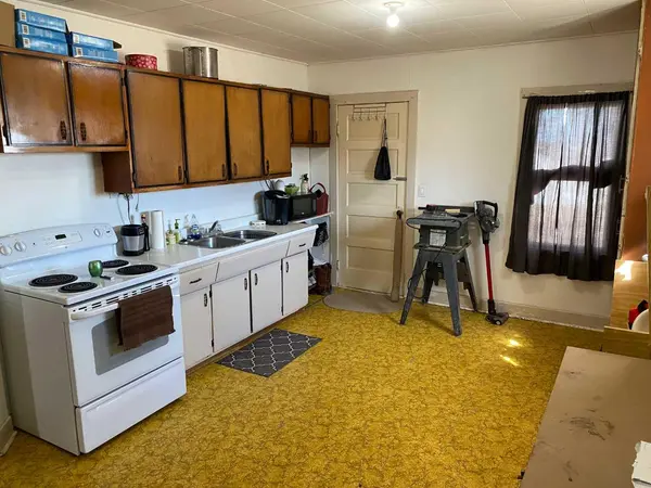 4901 46 AVE, Spirit River, AB T0H 3G0