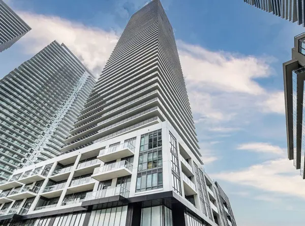 70 Annie Craig DR #TH104, Toronto W06, ON M8V 0C4