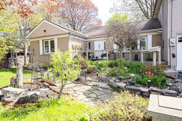 75 Shilton RD, Toronto E07, ON M1S 2J8