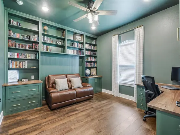 544 Majors Road, Van Alstyne, TX 75495
