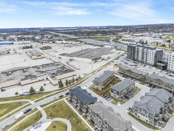 10 Birmingham DR #25, Cambridge, ON N1R 0C5