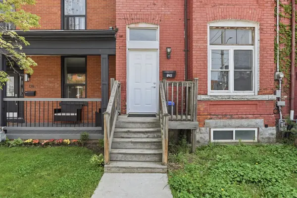 126 Park ST N, Hamilton, ON L8R 2N3