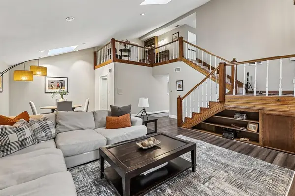 7134 Crooked Oak Drive, Dallas, TX 75248