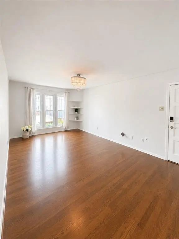 4020 Holland Avenue #213, Dallas, TX 75219