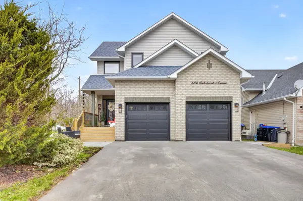 684 Lakelands AVE, Innisfil, ON L9S 4E6