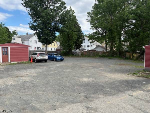 34-36 North Ave, Garwood Boro, NJ 07027