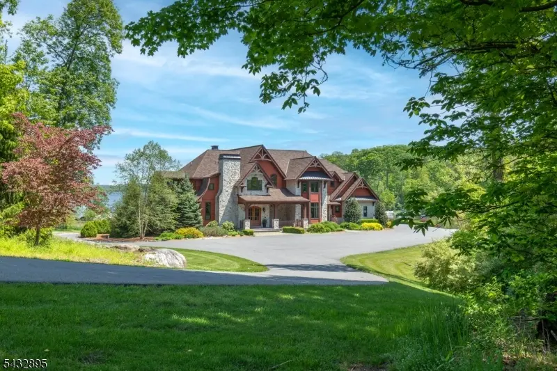 1 Lakeview Point Ave, Frankford Twp., NJ 07826