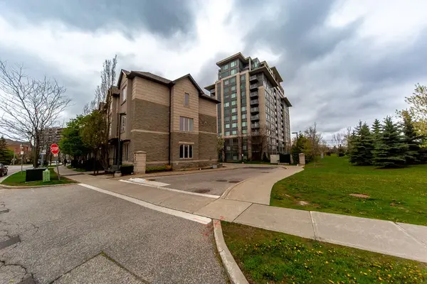253 South Park RD #709, Markham, ON L3T 0B4