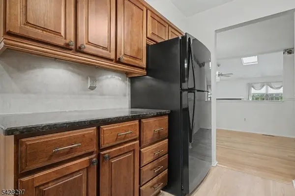 71 Bayberry Dr, Franklin Twp., NJ 08873