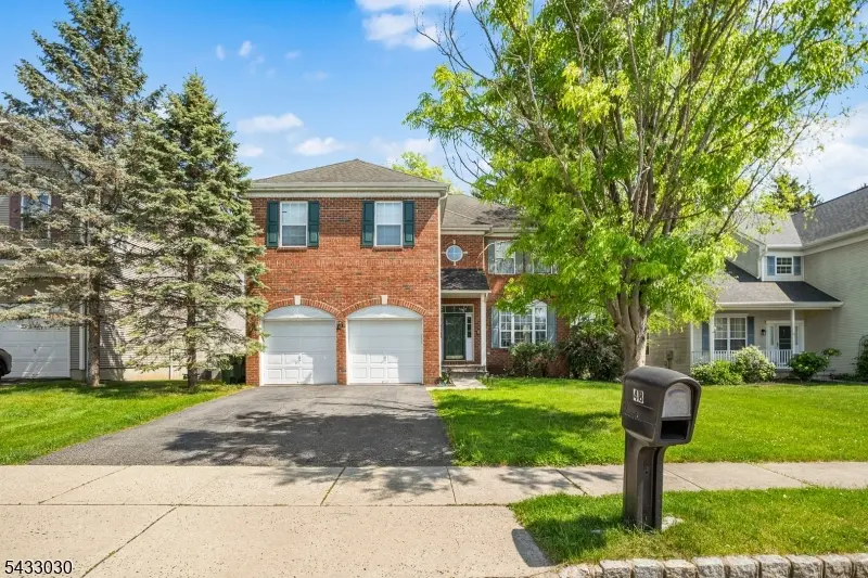 48 Saxton Dr, Hackettstown Town, NJ 07840