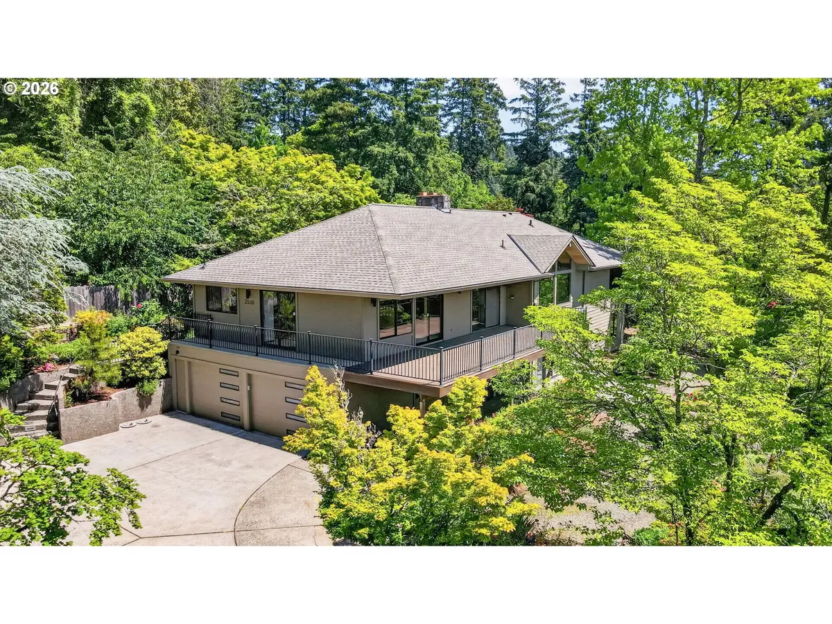 3500 SW 44TH AVE, Portland, OR 97221