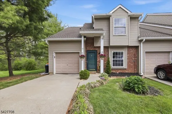 52 Cambridge, Oxford Twp., NJ 07863