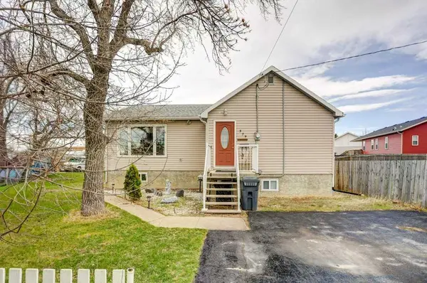379N 300 E, Raymond, AB T0K 2S0