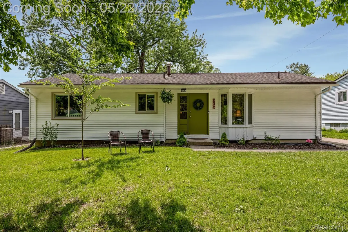 3360 Creek DR, Ann Arbor, MI 48108