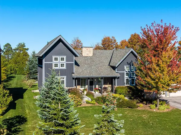 174 High Bluff LN, Blue Mountains, ON N0H 2P0