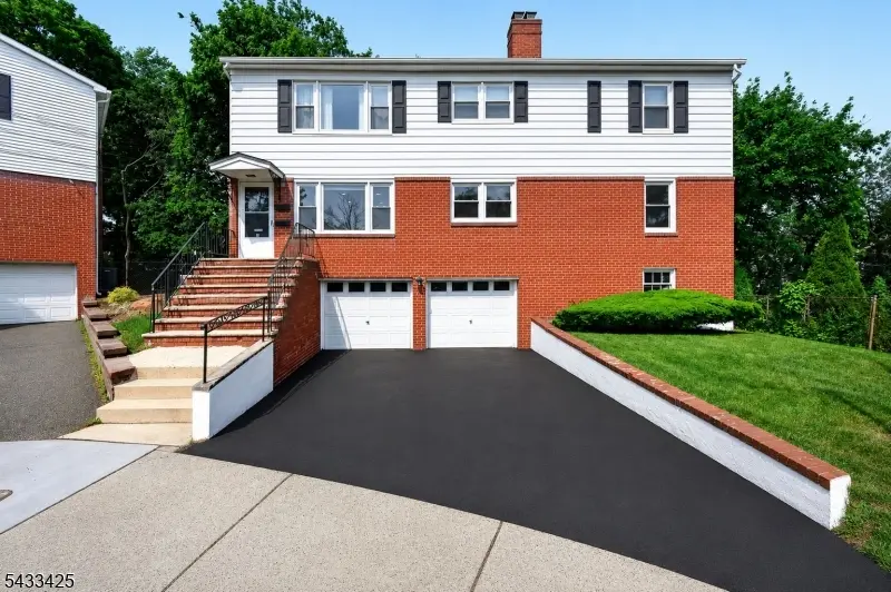 21 Troy Ct #1, Maplewood Twp., NJ 07040