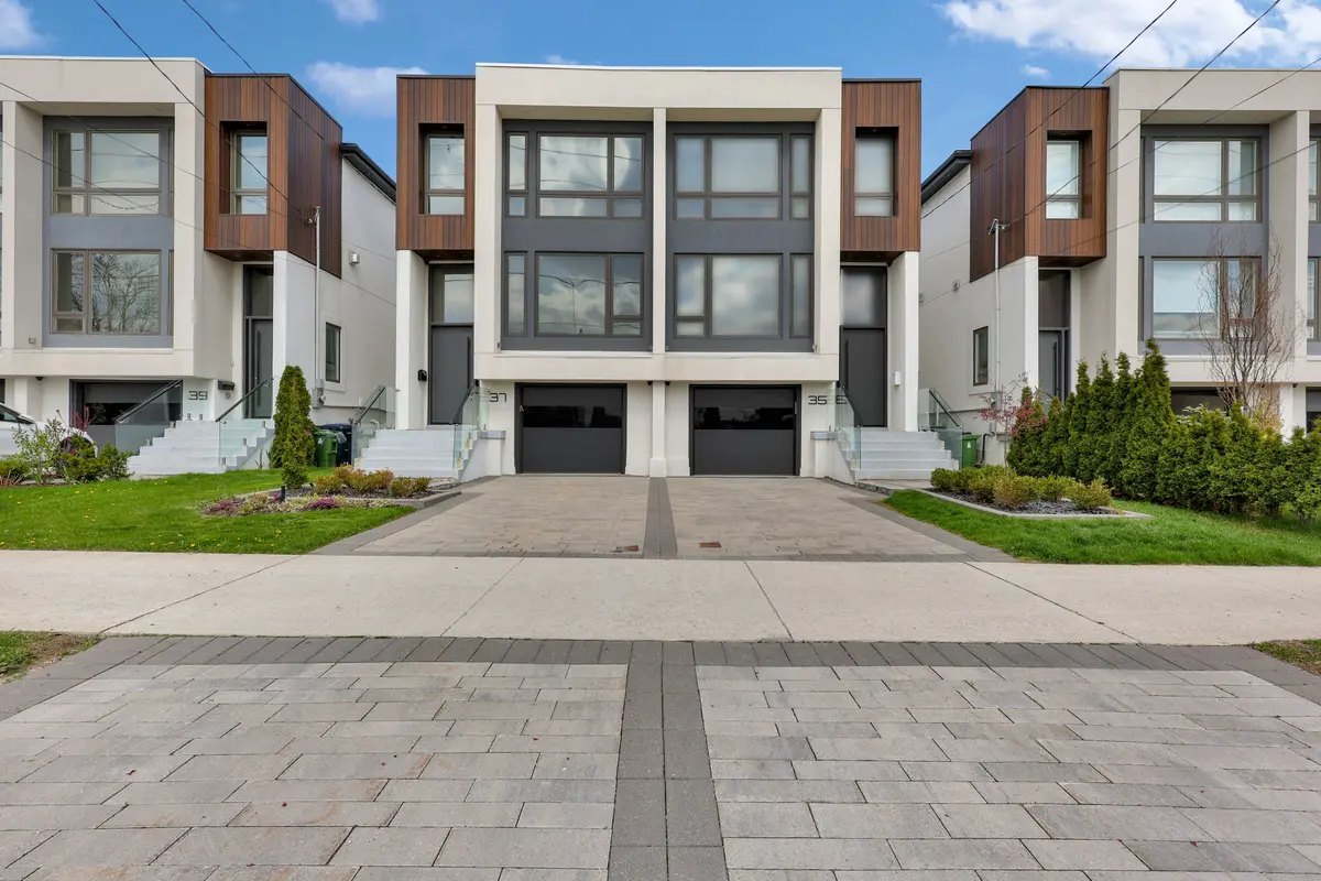 35 Wilmington AVE, Toronto C06, ON M3H 5J1