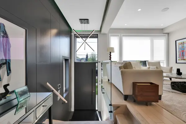 35 Wilmington AVE, Toronto C06, ON M3H 5J1