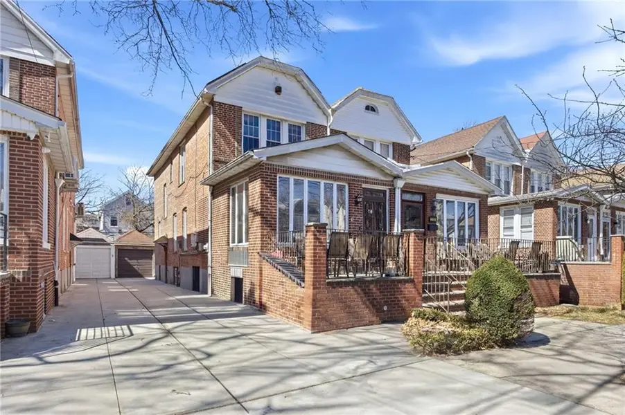 2122 New York AVE, Brooklyn, NY 11210