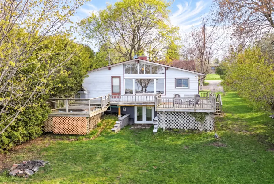 18 Lakeview BLVD, Kawartha Lakes, ON K0M 2C0