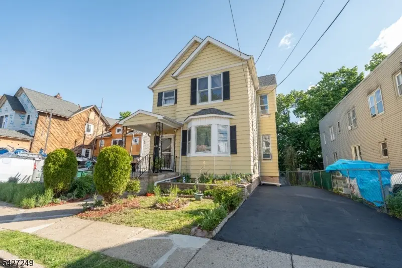 68 Richard St, Passaic City, NJ 07055