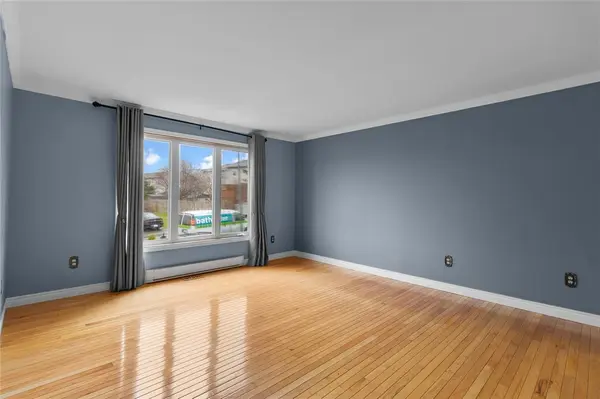 22 MacCarthy Crescent, Mount Pearl, NL A1N3R9